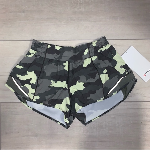 lululemon athletica Pants - NEW Lululemon hotty hot shorts 2.5” camo